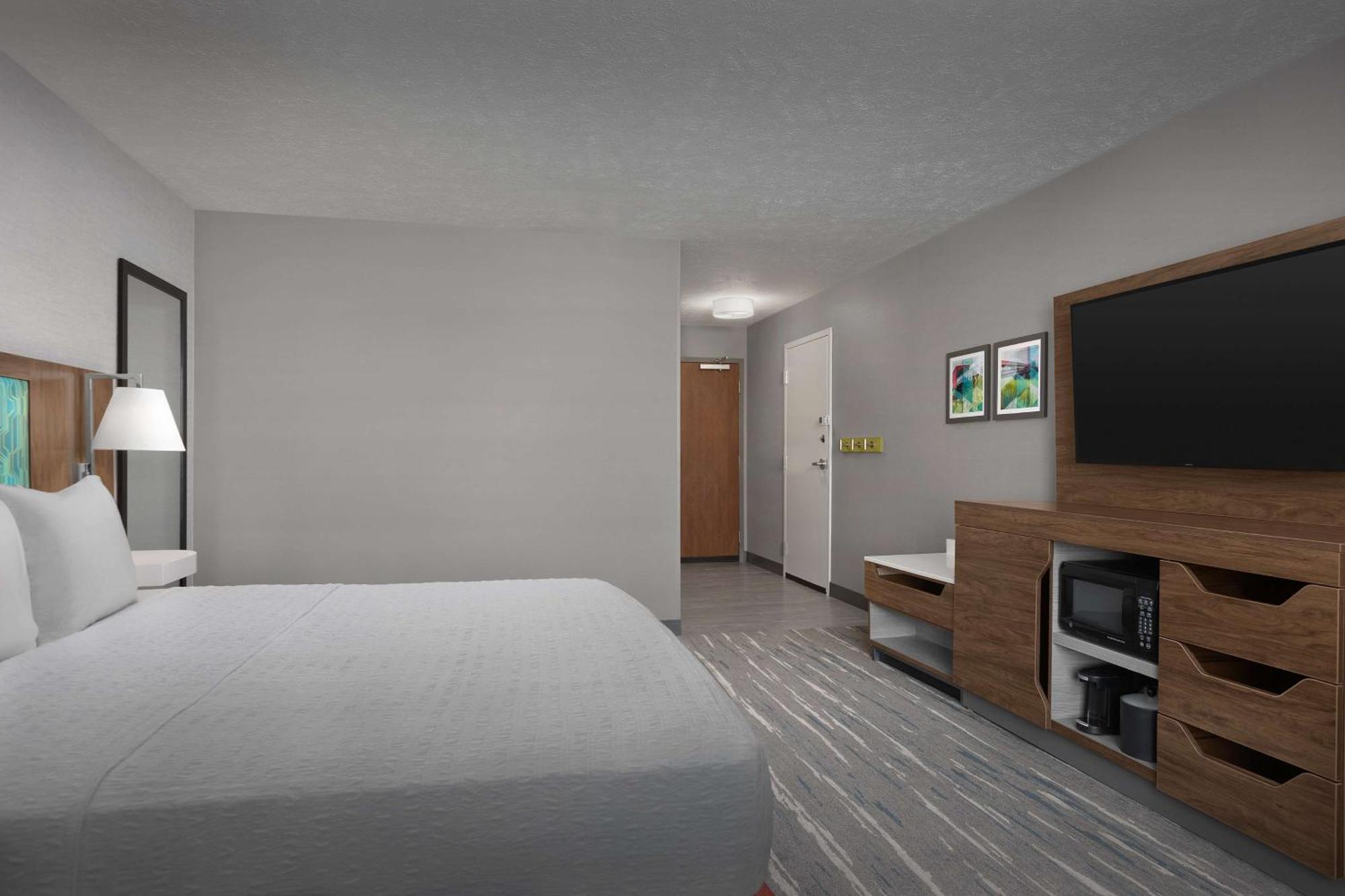 Hampton Inn Waterloo Εξωτερικό φωτογραφία
